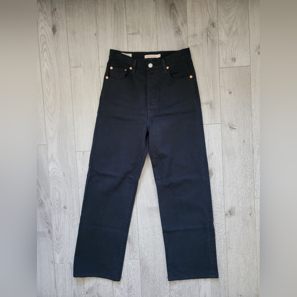 Levi's Ribcage Straight Ankle Jeans
